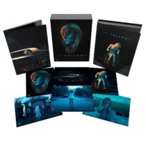 It Follows (2014) (Import) (Limited Deluxe Boxset) Available September 8