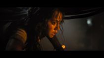 Alien: Romulus : Clip “Kay’s Escape”